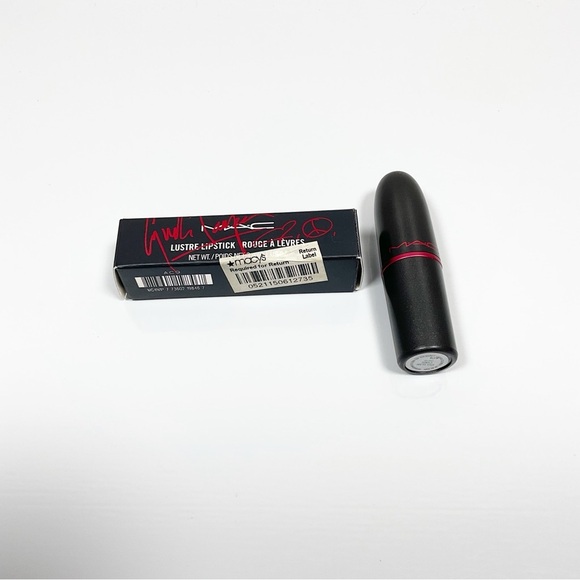 MAC Viva Glam Cyndi Lauper Lustre Lipstick New - Picture 3 of 3
